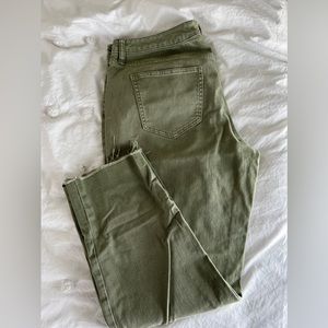 Green capri jeans size  30/10 universal thread boyfriend fit